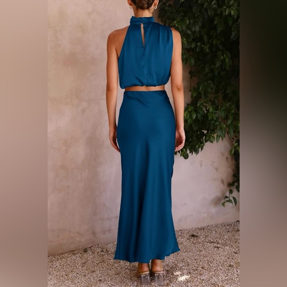 NWT Summer Sleeveless Mock Neck Crop Tops And Long Skirt Set - Picture 2 of 9